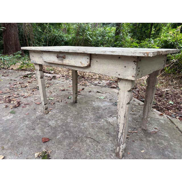Early 20th Century Primitive Harvest Table For Sale In Atlanta - Image 6 of 9