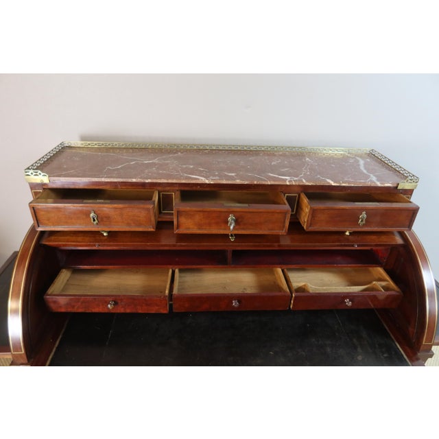 Louis XVI Cylinder Desk in Wood For Sale - Image 9 of 12