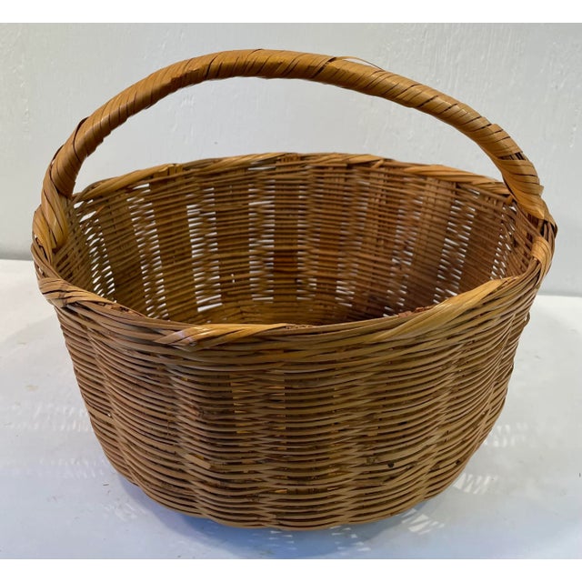 Vintage Round Handled Basket For Sale - Image 4 of 7