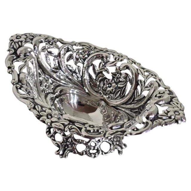 Antique Victorian Sterling Silver Repoussé Trinket Dish from Henry Matthews, 1894 For Sale - Image 13 of 13