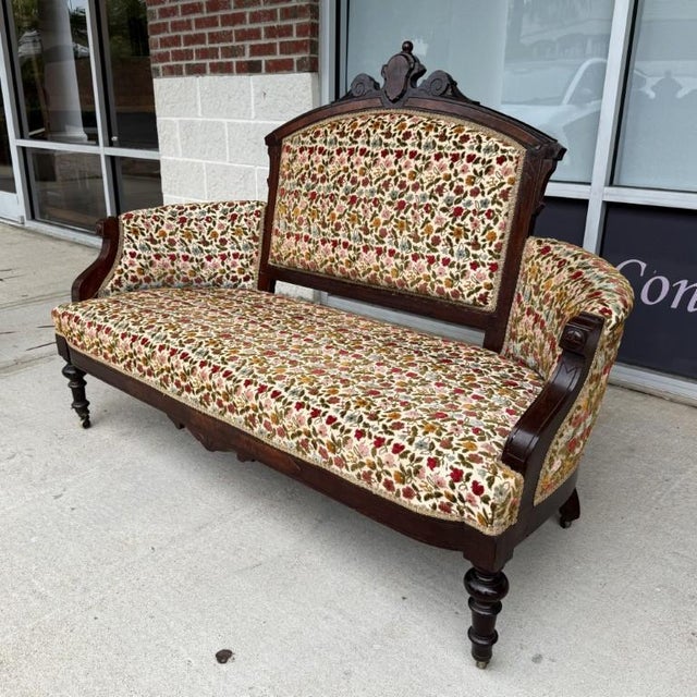 Antique Eastlake Walnut Settee With Floral Upholstery For Sale - Image 4 of 15