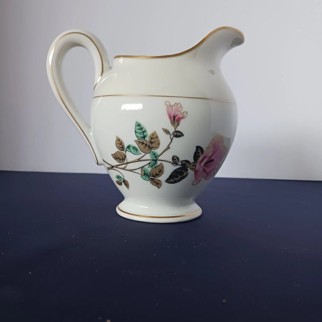 1940s 1940s Charles Field Haviland Limoges French Porcelain Cups and Saucers Set With Creamer- 5 Pieces For Sale - Image 5 of 12