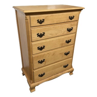 Vintage Maple Colonial Early American 5-Drawer Dresser For Sale