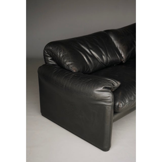 Two Seater Maralunga Sofa in Black Leather from Cassina, 1970s For Sale - Image 6 of 18