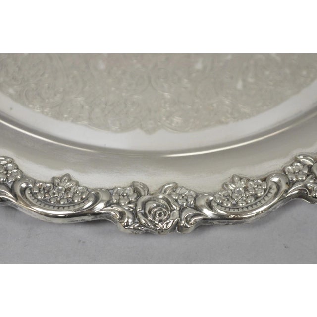Vintage Oneida Victorian Round Silver Plated Serving Platter Tray W/ Handles For Sale - Image 9 of 14