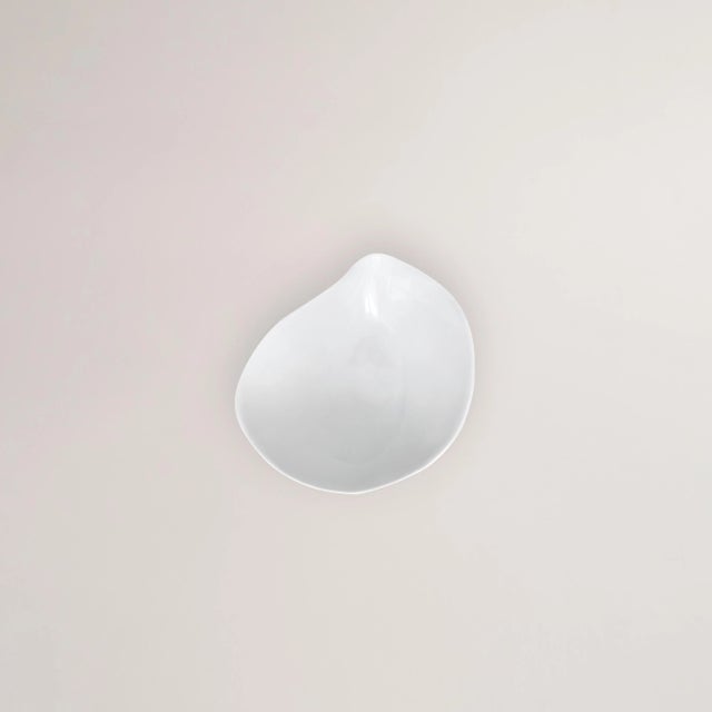 Early 21st Century Indulge Nº2 White Handmade Porcelain Bowls by Sarah-Linda Forrer, Set of 4 For Sale - Image 5 of 5