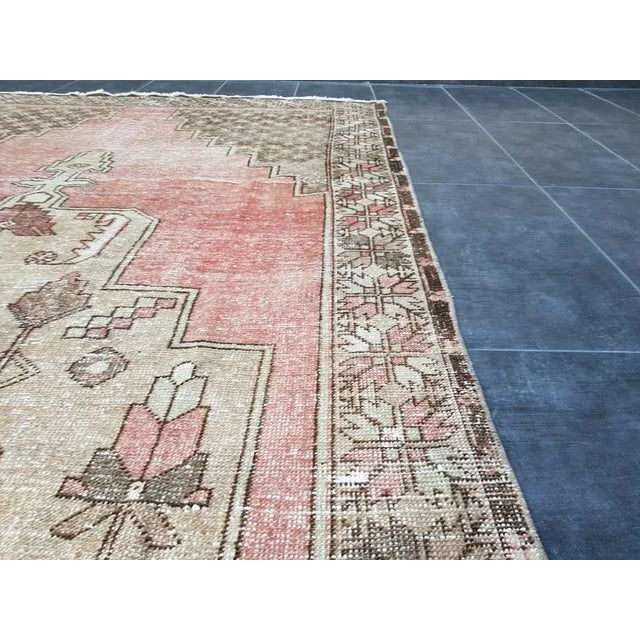 1960s Vintage Anatolian Area Wool Rug- 5′1″ × 11′9″ For Sale - Image 6 of 11