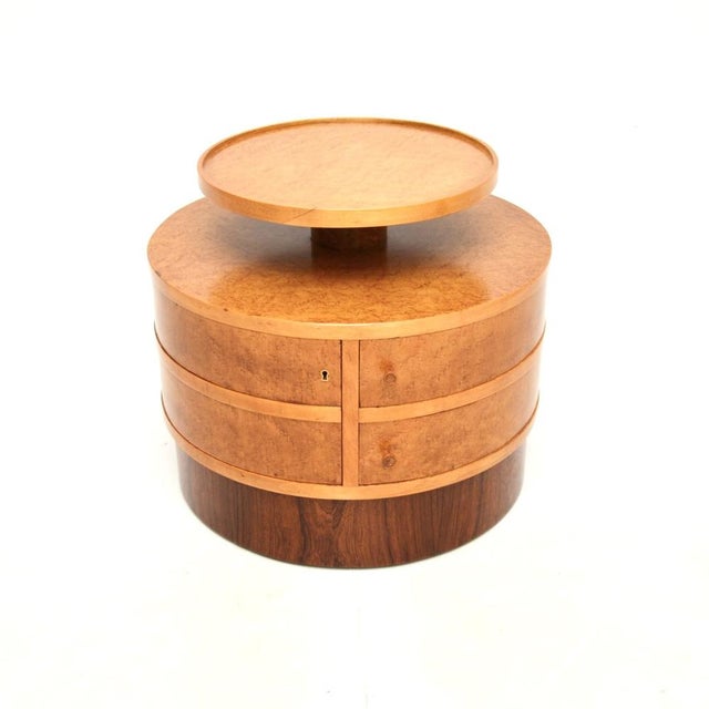 A stunning Art Deco birds eye maple occasional table, made in England and dating from the 1930’s. This is of superb...