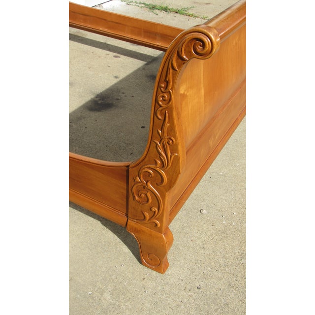1980s 1980s Ethan Allen Sleigh Designer Queen Bed Carved For Sale - Image 5 of 10