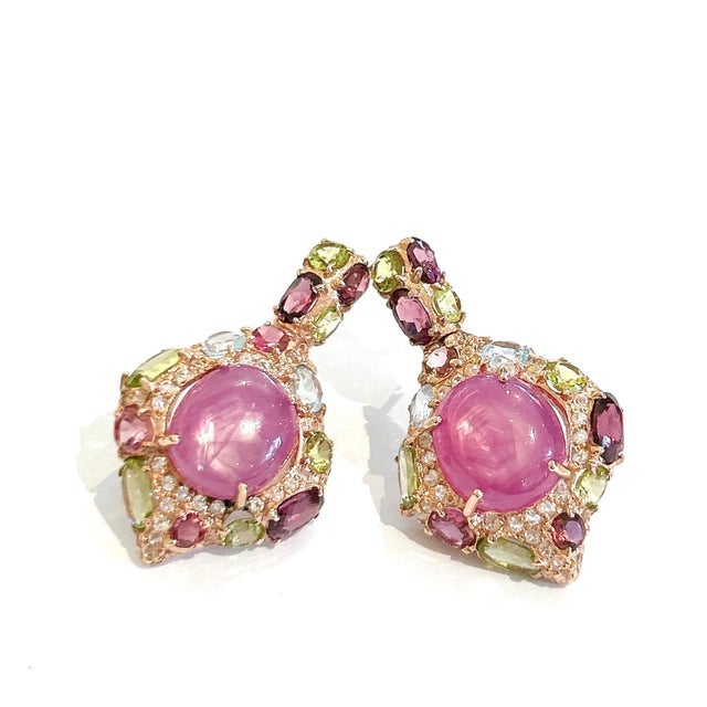 Bochic "Orient" Vintage Pink Ruby & Blue Topaz Earrings - 18K Gold & Silver For Sale In New York - Image 6 of 18