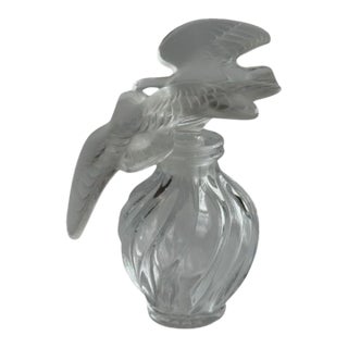 Vintage Lalique France for Nina Ricci “L’Air Du Temps” Kissing Doves Love Birds Crystal Perfume Bottle With Box For Sale