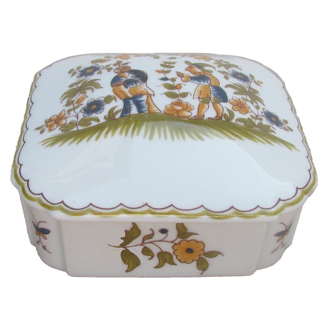 Shabby Chic Large Quimper Style Limoges Porcelain Trinket / Vanity Box For Sale - Image 3 of 5