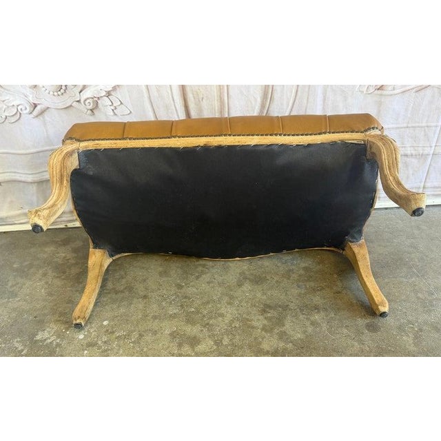 Wood French Louis XV Style Tufted Bench - Caramel Leather For Sale - Image 7 of 14
