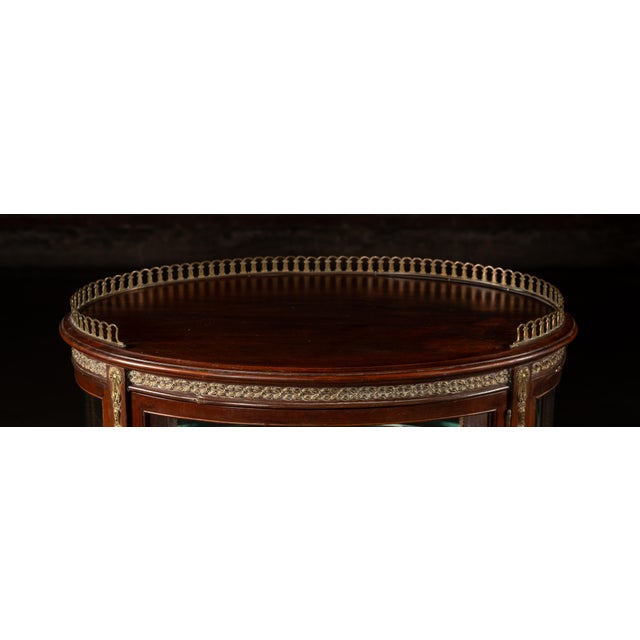 Early 20th Century Louis XVI Style Mahogany Curio Cabinet For Sale - Image 9 of 15