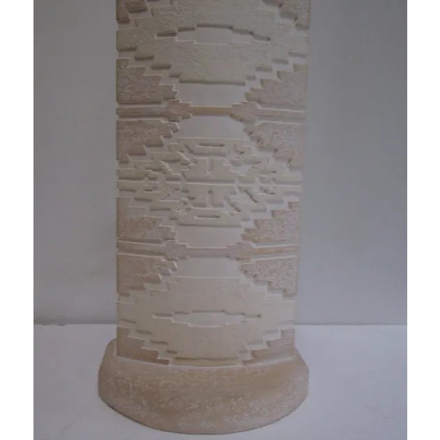 1960s Mid-Century Modern Stone Pillar Incised Column Table Lamp on Circular Base For Sale - Image 9 of 12