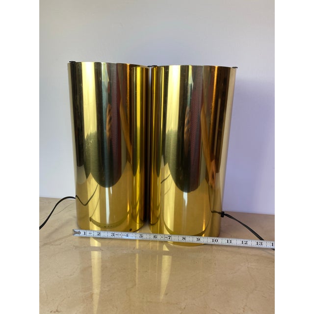Pair of Vintage Brass Cylinder Table Lamps in the Style of Robert Sonneman, 1970s Modernist Uplights For Sale In Seattle - Image 6 of 10