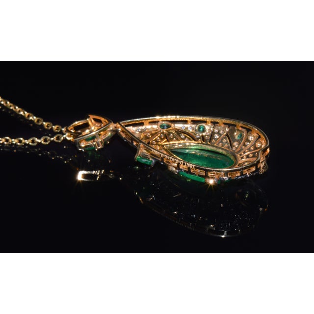 Late 20th Century Gia Natural 4.10Cts Emerald Diamond Solid 18k Gold Pendant Necklace For Sale - Image 4 of 15