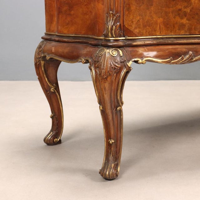 Chippendale Sideboard in Walnut and Burl For Sale - Image 9 of 12