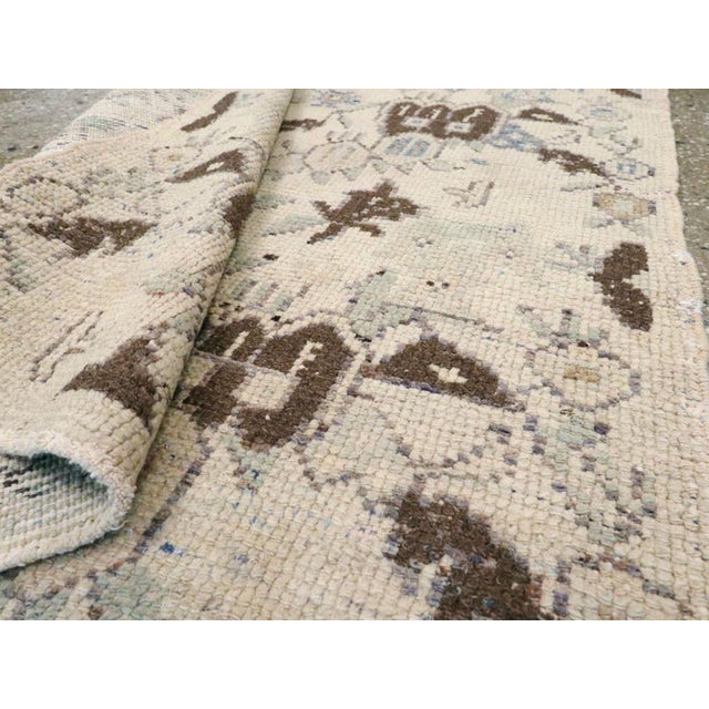 Galerie Shabab Collection Mid-20th Century Turkish Anatolian Throw Rug For Sale In New York - Image 6 of 6