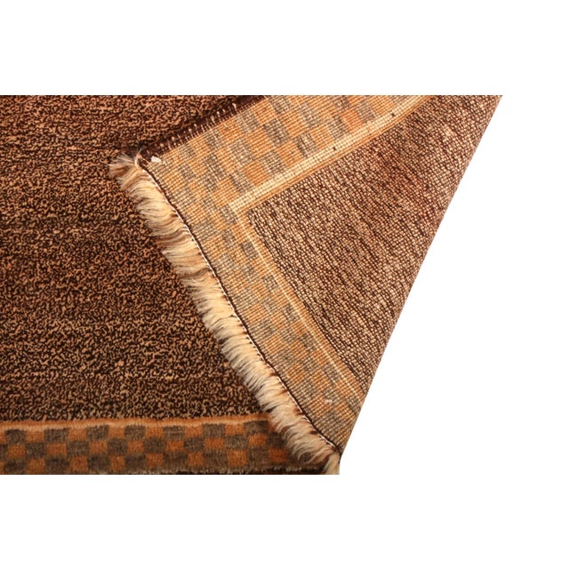 1950s 1950s Vintage Mid-Century Persian Rug Beige Brown Open Field Gabbeh Design For Sale - Image 5 of 6