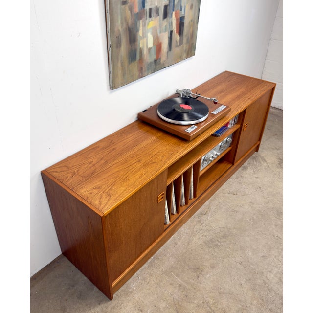 Feldballes Møbelfabrik Mid Century Danish Modern Teak Media / Stereo Cabinet Console Credenza by Feldballes Mobelfabrik For Sale - Image 4 of 12