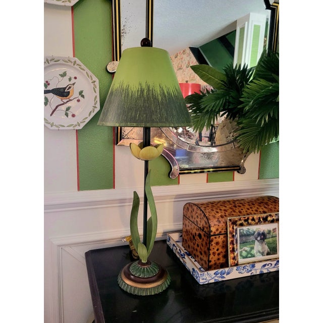 Wildwood Vintage Wildwood Style Colorful Tole Floral Tulip Green Yellow Decorative Table Lamp For Sale - Image 4 of 7