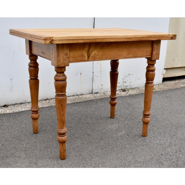 Rustic European Antique Pine Turned Leg Swivel-Top Table For Sale - Image 3 of 12