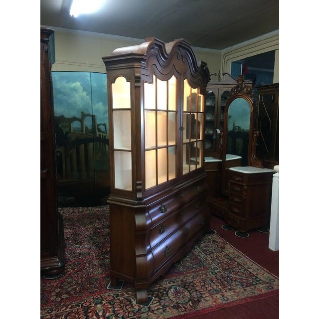 Vintage Henredon China Cabinet, Dorothy Draper Collection For Sale - Image 9 of 9