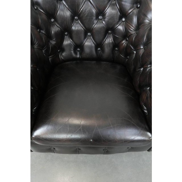 1980s Vintage Chesterfield Club Chairs in Dark Cowhide Leather, Set of 2 For Sale - Image 5 of 15