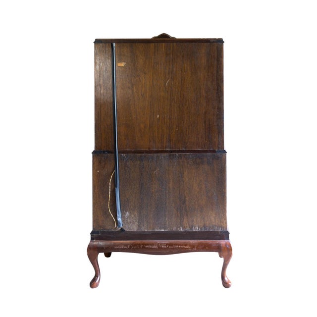 1920s Walnut Cocktail Bar With Hand-Carved Dragooned Edge on Cabriole Feet, Ca. 1920 For Sale - Image 5 of 10
