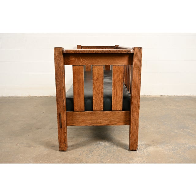 Wood Harden Furniture Antique Mission Oak Arts & Crafts Settle Sofa or Bench, Circa 1910 For Sale - Image 7 of 9