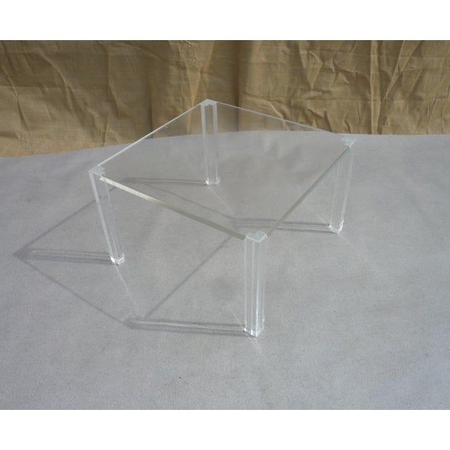 Coffee table/side table in solid acrylic glass, 70 x 70 cm x 43 cm high. Very good condition, no scratches.