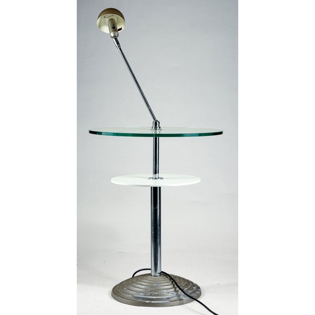 This reading table represents an interesting example of modern antiques and period design, ideal for enriching a late...