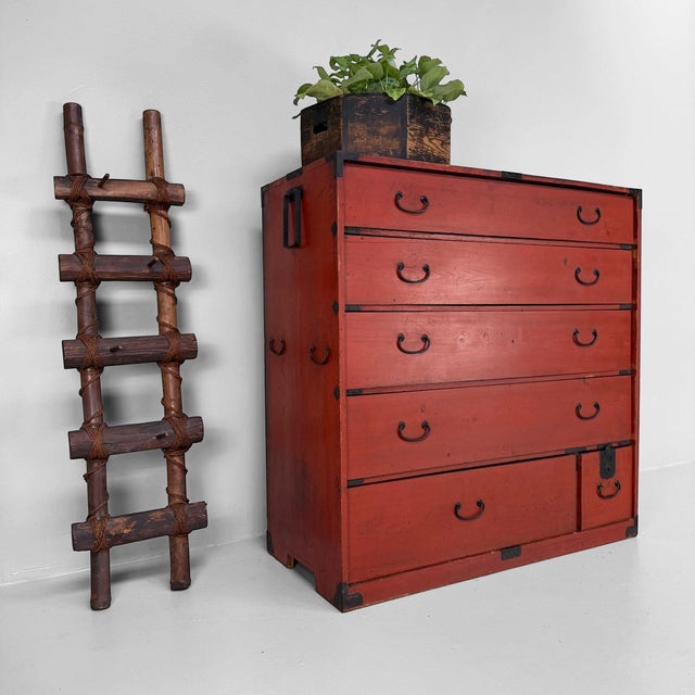 Red Tansu Chest of Drawers, Japan, 1920s For Sale - Image 4 of 17