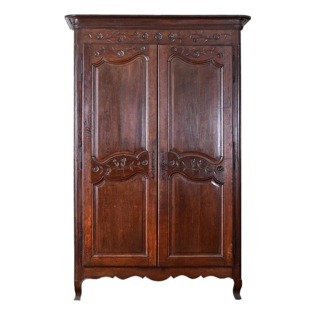 French 19th Century Louis XV Style Carved Oak Armoire For Sale
