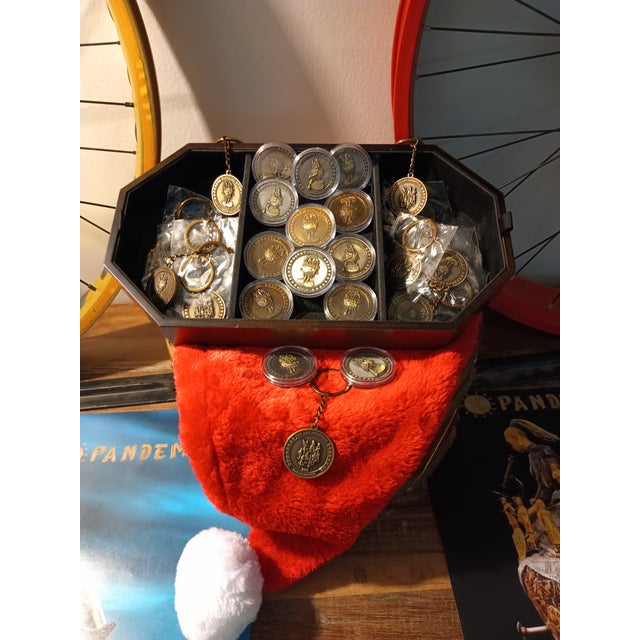 Limited Edition Pandemic Art Collectibles Coins For Sale - Image 4 of 12