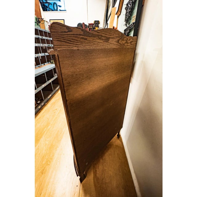 Late 20th Century China Cabinet With Claw Feet For Sale - Image 17 of 17