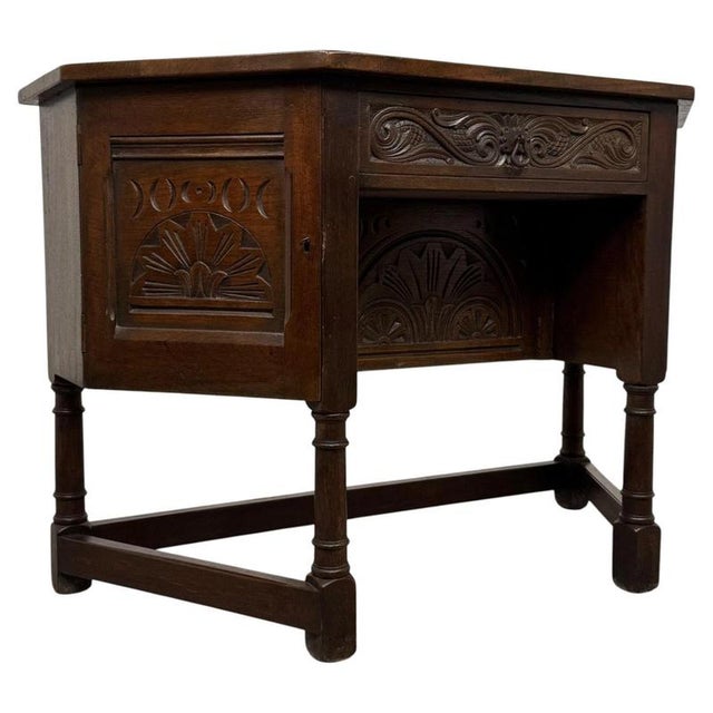 2000 - 2009 Early 20th Century English Carved Oak Writing Desk For Sale - Image 5 of 13