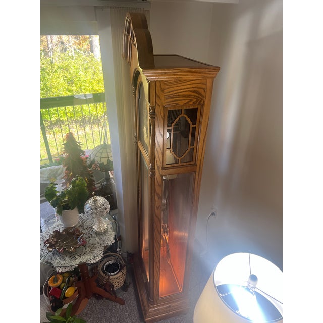 Howard Miller 1990s Howard Miller 61st Anniversary Grandfather Clock in Solid Oak – Pristine One-Owner For Sale - Image 4 of 12