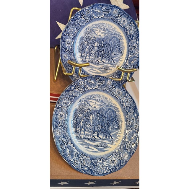 Ceramic 1970s Liberty Blue “Washington at Valley Forge” Plates | English Ironstone Americana Wall Decor - a Pair For Sale - Image 7 of 9