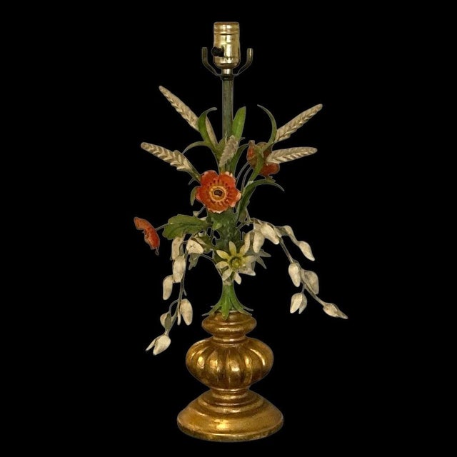 Hollywood Regency Mid-Century Hollywood Regency Italian Giltwood & Floral Tole Table Lamp For Sale - Image 3 of 6