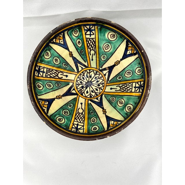 Ceramic Antique 19th-Century Moroccan Ceramic Bowl – Mokhfia Polychrome Pottery For Sale - Image 7 of 12