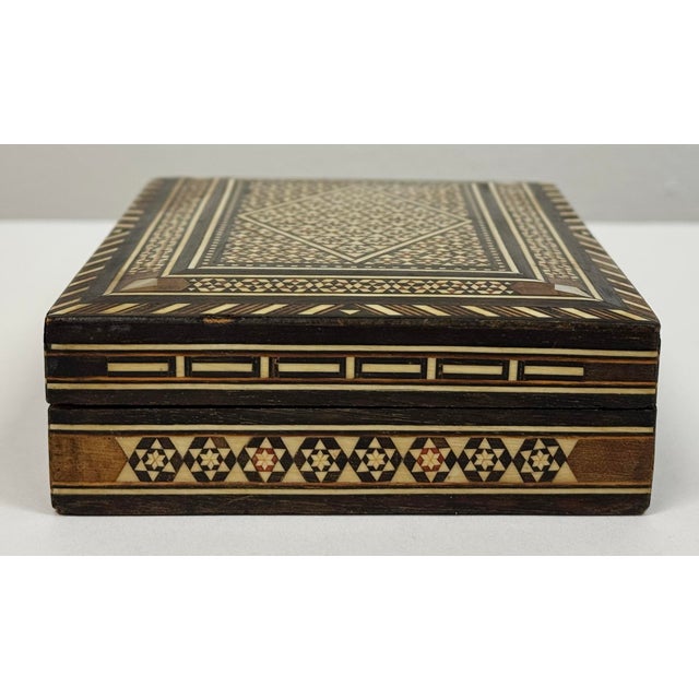 Vintage Syrian Marquetry Carved Inlaid Box For Sale In Kansas City - Image 6 of 9