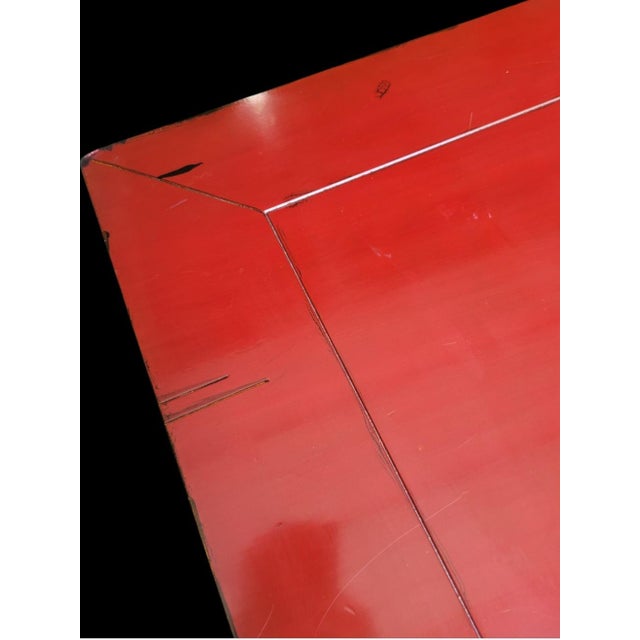 Chinoiserie ​Vintage Large Ming Style Vermilion Red Chow Leg Chinoiserie Coffee Table For Sale - Image 3 of 12