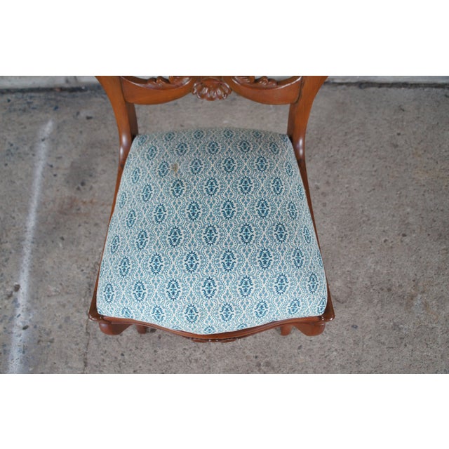 Early 20th Century Antique Victorian Rose Carved Walnut Balloon Back Parlor Vanity Desk Chair For Sale - Image 6 of 12