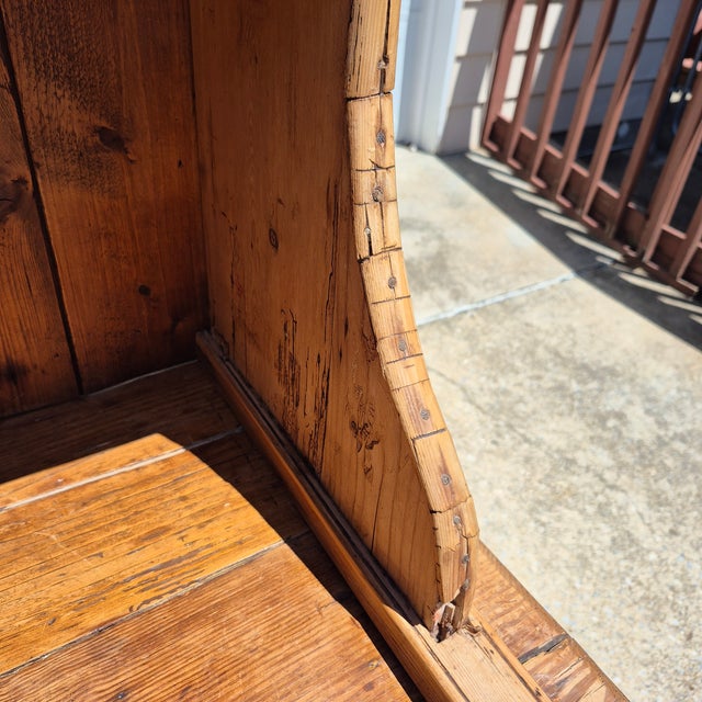 Circa 1890s English Scrubbed Pine Hutch Cabinet Welsh Dresser Cupboard W/ Plate Racks For Sale - Image 12 of 18