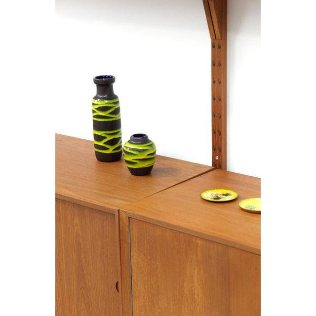 3-Strip Wall Shelf in Teak by Poul Cadovius for Cado, 1960s, Set of 16 For Sale - Image 12 of 18