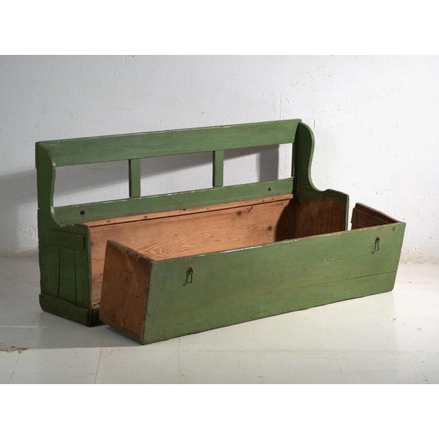 Wood Antique Painted Storage Bench in Pine, 1900 For Sale - Image 7 of 13