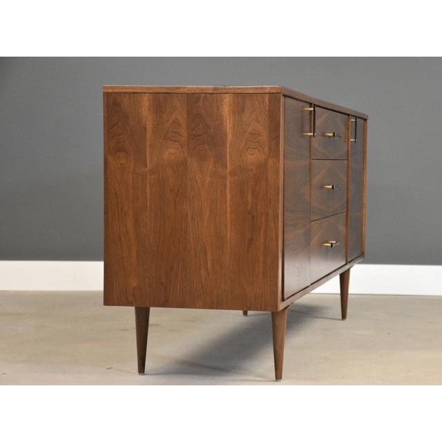 Kroehler 1960s Refinished 72” Walnut Dresser by Koehler For Sale - Image 4 of 12