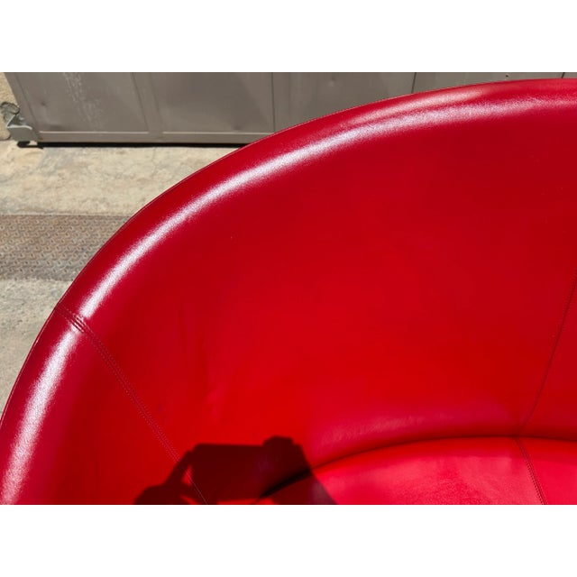 Poltrona Frau Red Sofa by Massimo and Lella Vignelli for Poltrona Frau, 1989 For Sale - Image 4 of 12